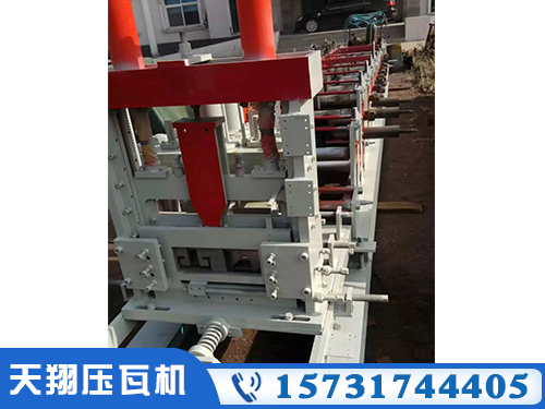 無極切斷c型鋼設備