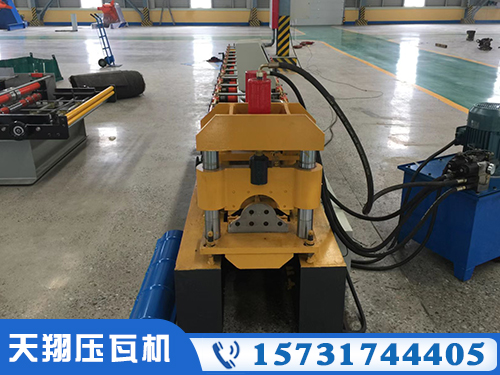 出口脊瓦設(shè)備